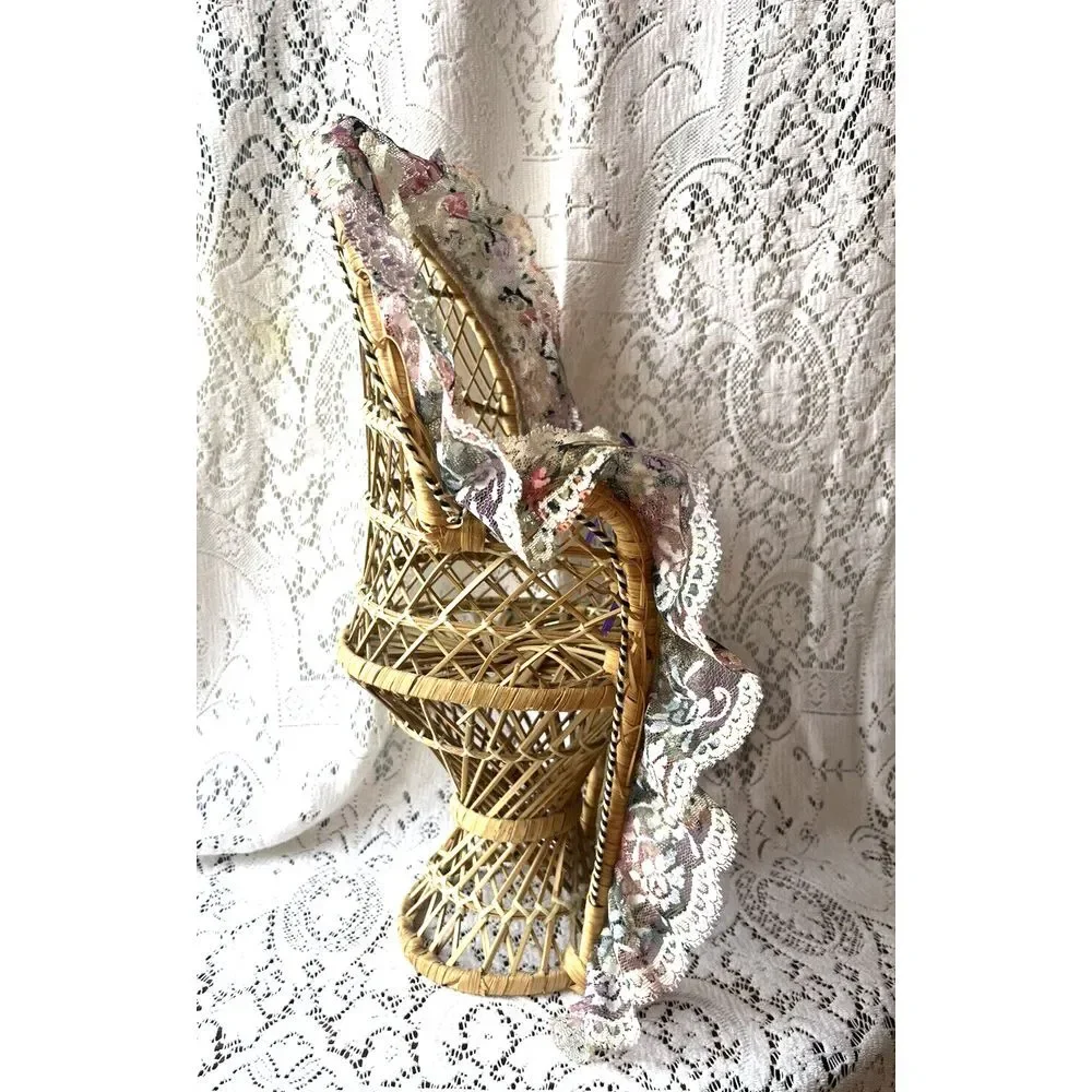 Vintage Wicker Rattan Peacock Chair Plant Stand Lace Trim Boho Decor